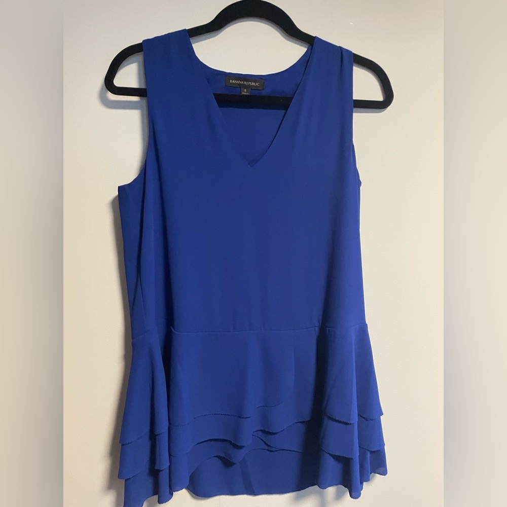 Banana Republic long blue sleeveless blouse size S